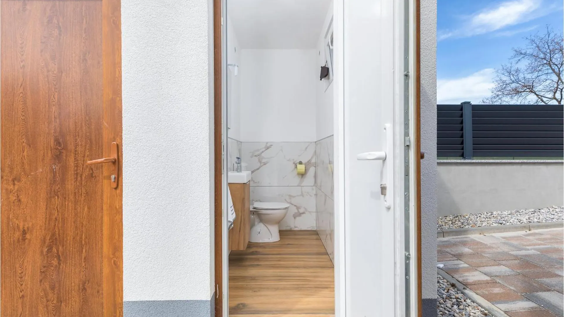 Pet Friendly Home In Peroj With Kitchen Holiday home
