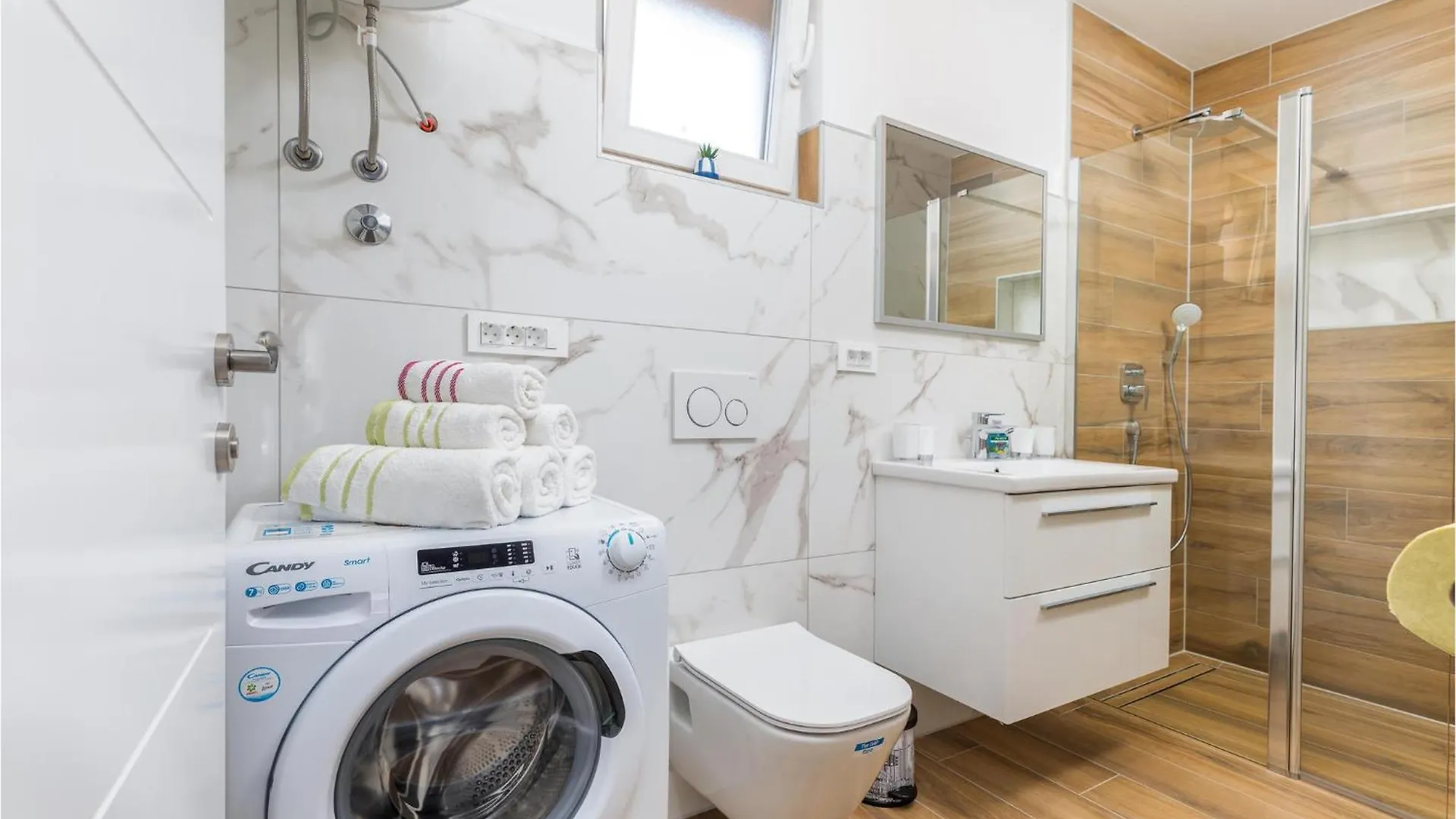 Pet Friendly Home In Peroj With Kitchen Holiday home