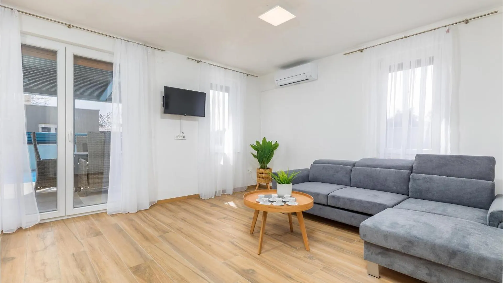 Pet Friendly Home In Peroj With Kitchen Croatia