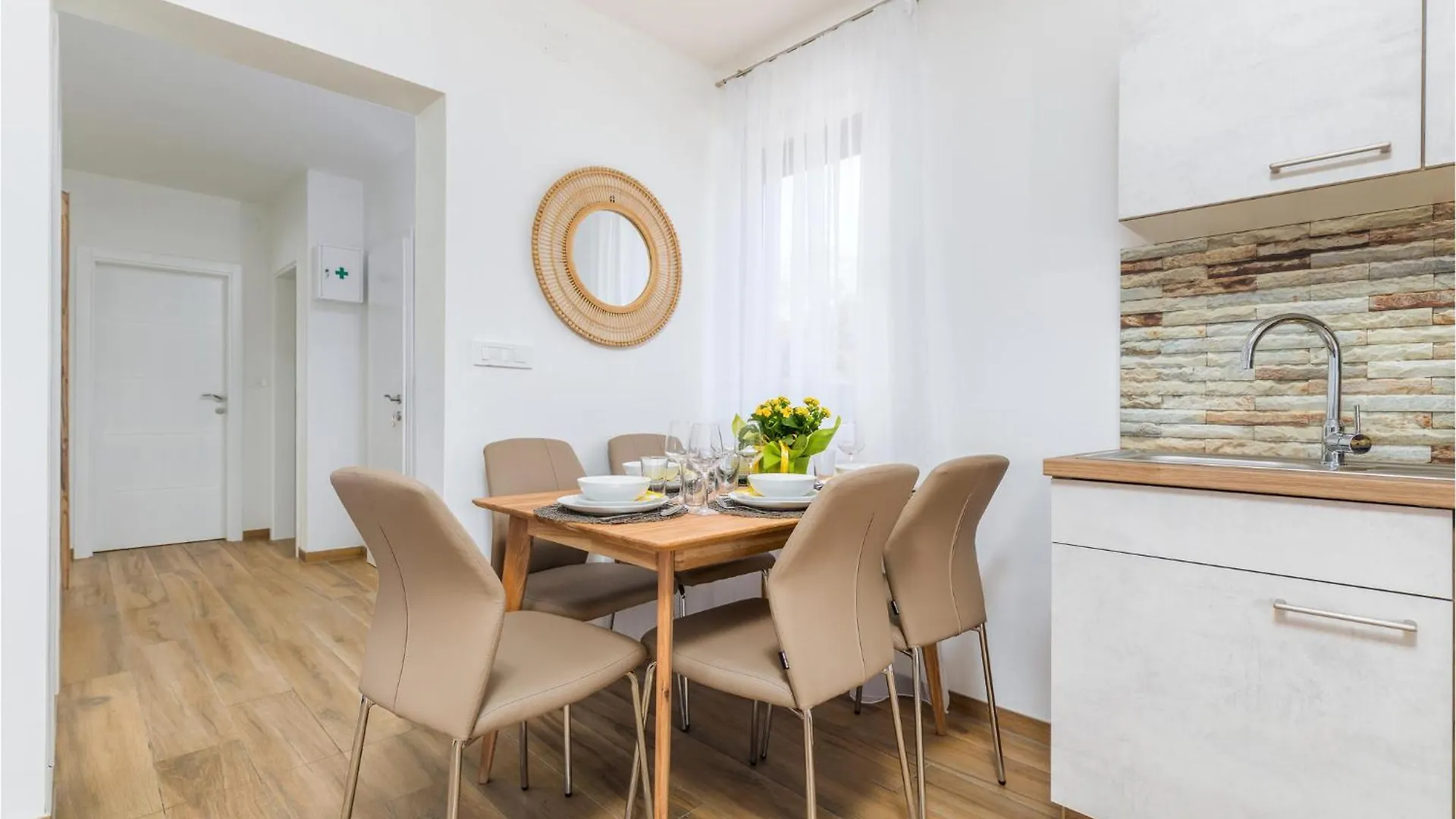 Pet Friendly Home In Peroj With Kitchen 別荘