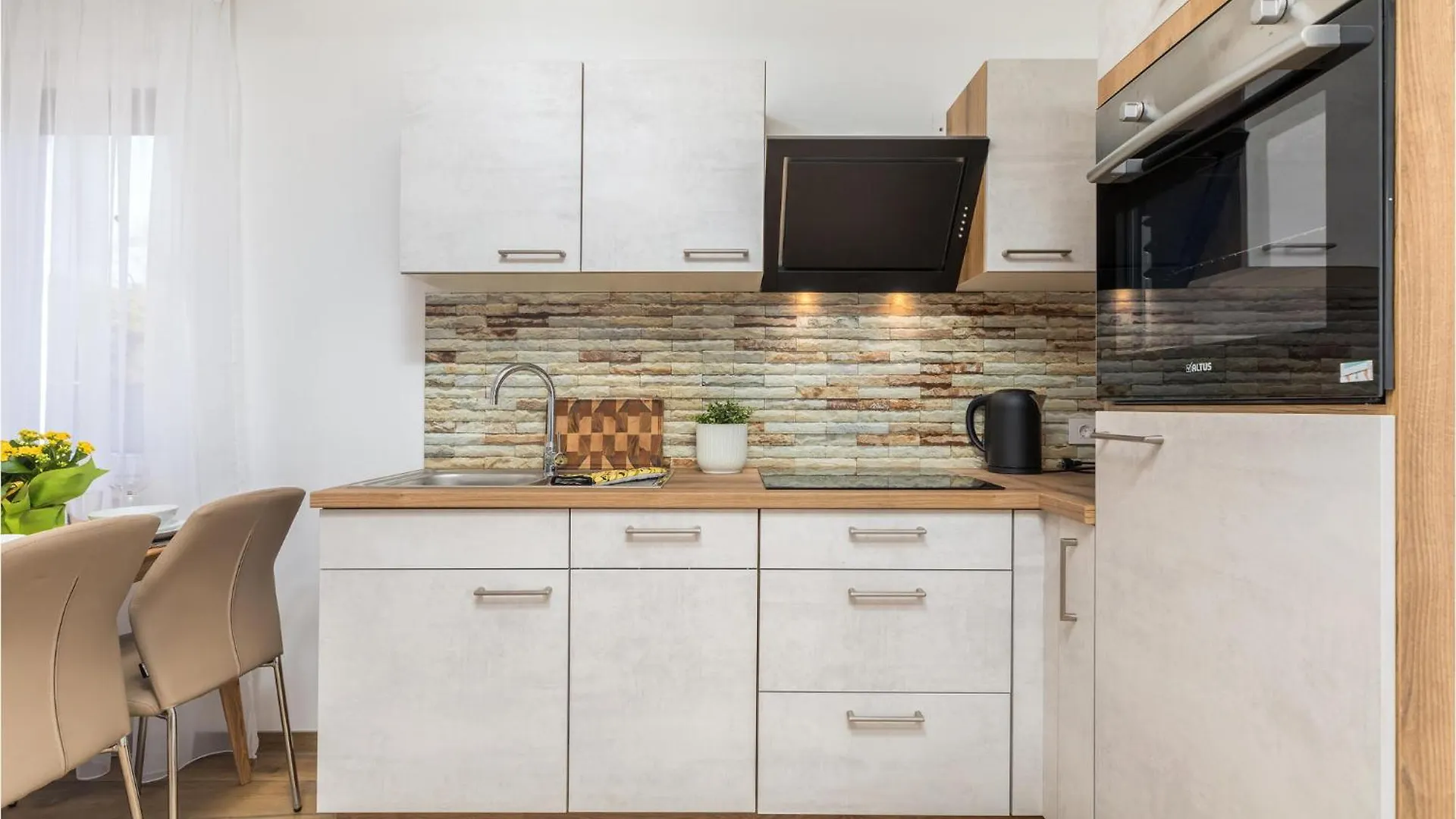 Holiday home Pet Friendly Home In Peroj With Kitchen