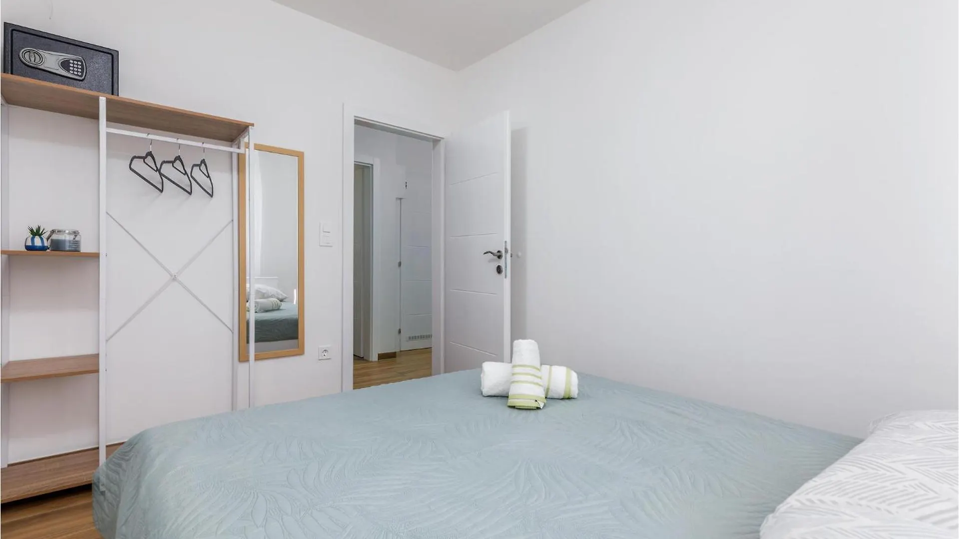 Pet Friendly Home In Peroj With Kitchen