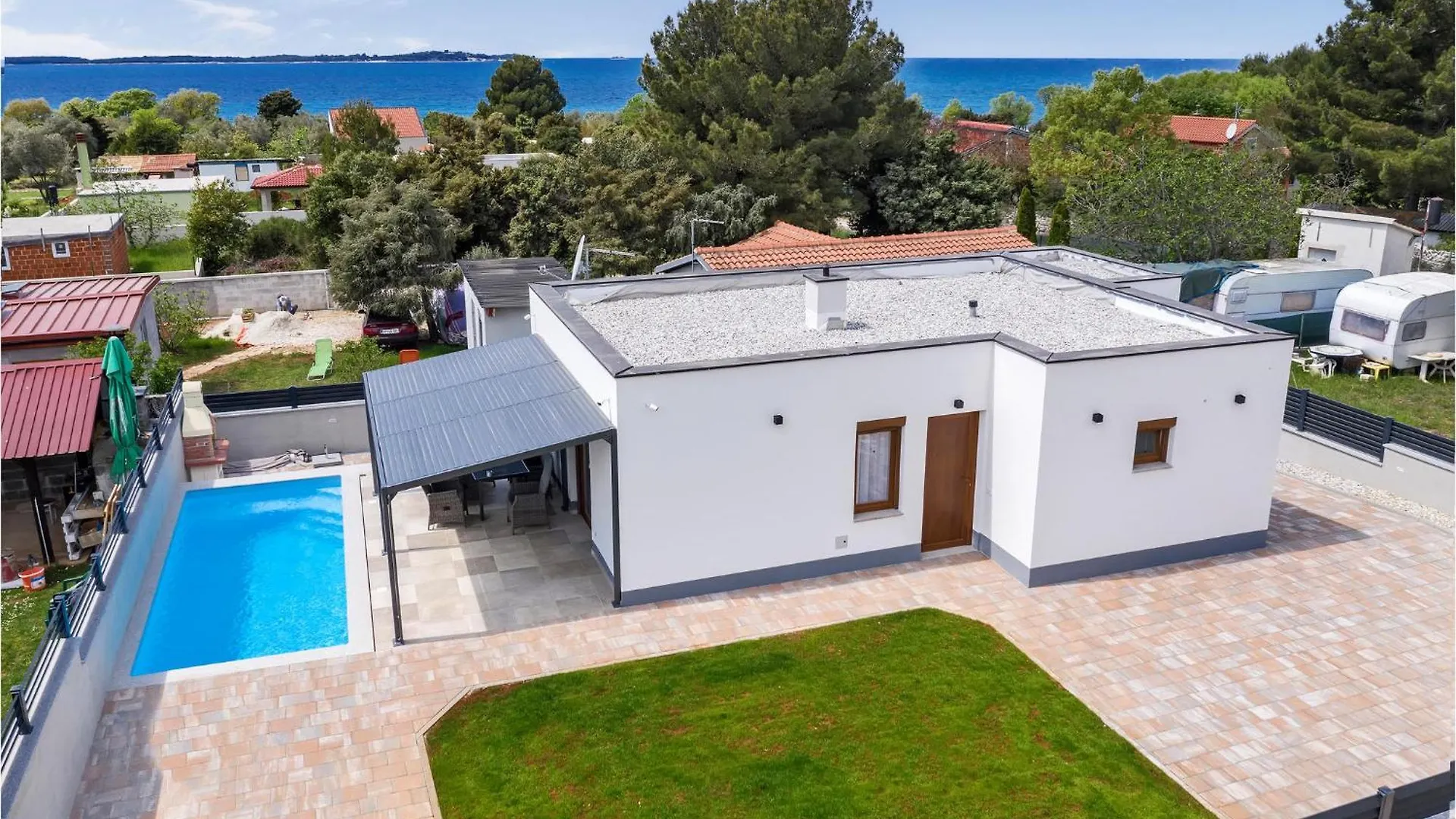 Pet Friendly Home In Peroj With Kitchen